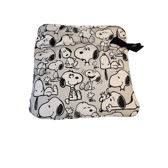 PEANUTS Snoopy Woodstock Gray Black White Cotton Pot Holder Oven Mit - Picture 1 of 5
